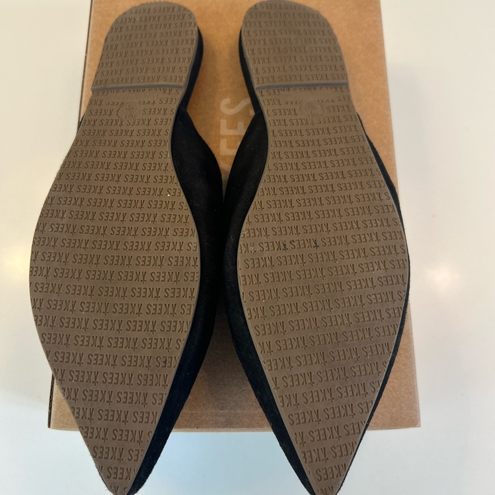 TKEES Black Mila Flats Sleek Design - Picture 3 of 4